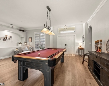 1015 Tivoli Lane - Photo Thumbnail 5