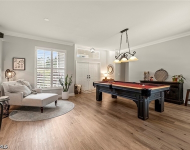 1015 Tivoli Lane - Photo Thumbnail 4