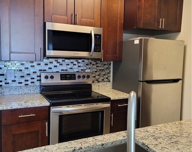 190 Santa Clara Drive - Photo Thumbnail 24