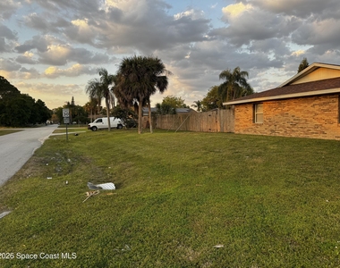 377 Emerson Drive Nw - Photo Thumbnail 20