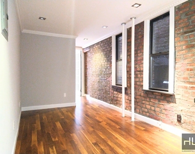 Mulberry St. - Photo Thumbnail 8