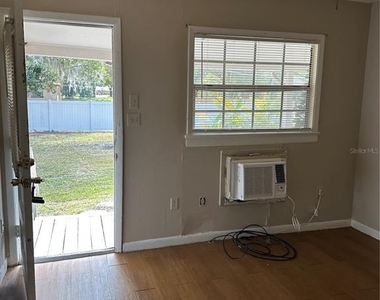 1111 Willow Avenue - Photo Thumbnail 7