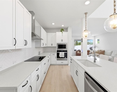 28905 Orange Berry Drive - Photo Thumbnail 8