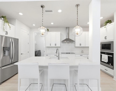 28905 Orange Berry Drive - Photo Thumbnail 7