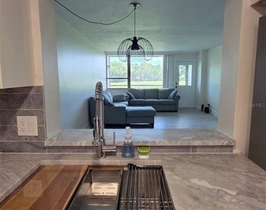 2618 Cove Cay Drive - Photo Thumbnail 11