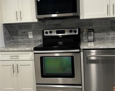 2618 Cove Cay Drive - Photo Thumbnail 9