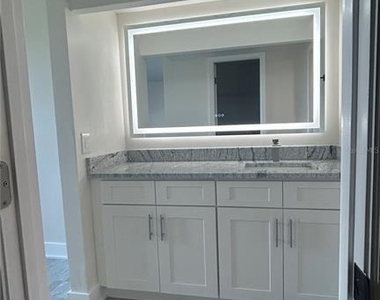 2618 Cove Cay Drive - Photo Thumbnail 6