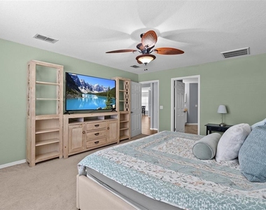 11366 Riddle Drive - Photo Thumbnail 22