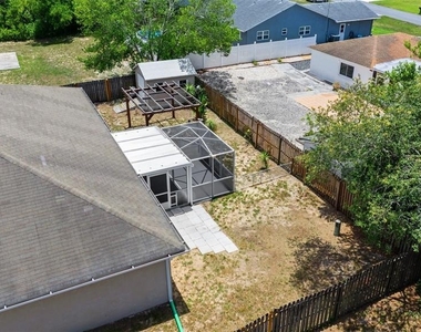 11366 Riddle Drive - Photo Thumbnail 2