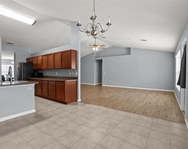 11366 Riddle Drive - Photo Thumbnail 10