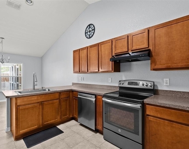11366 Riddle Drive - Photo Thumbnail 15