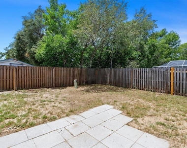 11366 Riddle Drive - Photo Thumbnail 40