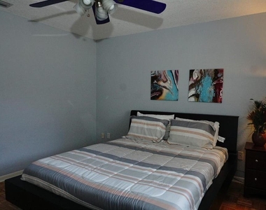 3139 Carlos Drive - Photo Thumbnail 7