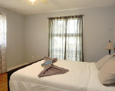 3139 Carlos Drive - Photo Thumbnail 8