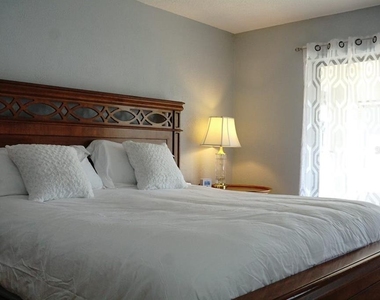 3139 Carlos Drive - Photo Thumbnail 6