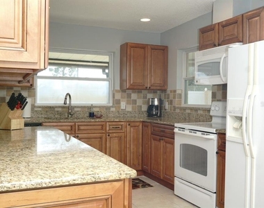 3139 Carlos Drive - Photo Thumbnail 2