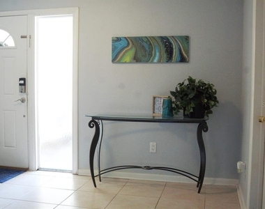 3139 Carlos Drive - Photo Thumbnail 5