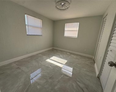 1825 134th Avenue - Photo Thumbnail 10