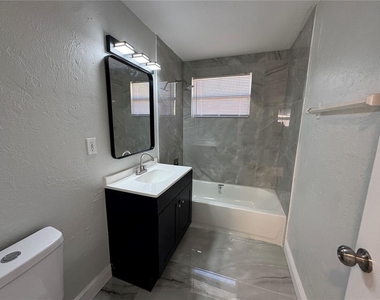 1825 134th Avenue - Photo Thumbnail 7