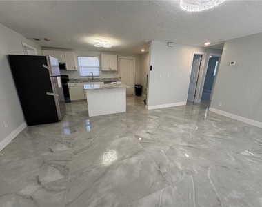1825 134th Avenue - Photo Thumbnail 4