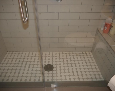 6165 Chesham Drive - Photo Thumbnail 17