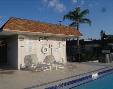 6165 Chesham Drive - Photo Thumbnail 34