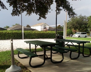 2307 Butterfly Palm Way - Photo Thumbnail 15