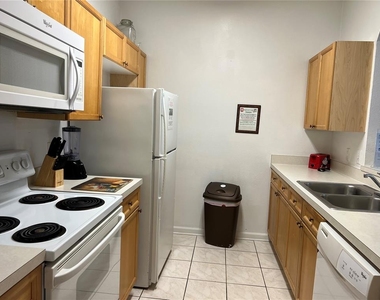 2307 Butterfly Palm Way - Photo Thumbnail 28