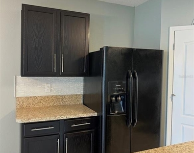 1519 Diamond Loop Drive - Photo Thumbnail 5