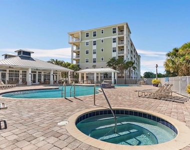 2 Riverwalk Drive - Photo Thumbnail 13