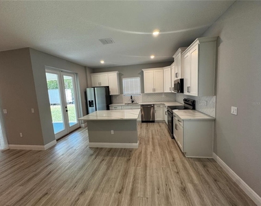 13101 Sw 72nd Terrace Road - Photo Thumbnail 2