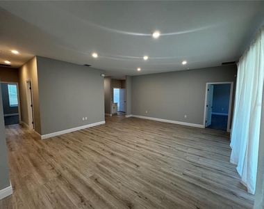 13101 Sw 72nd Terrace Road - Photo Thumbnail 4