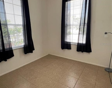 215 Goldstein Street - Photo Thumbnail 4