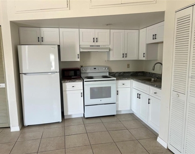 215 Goldstein Street - Photo Thumbnail 3
