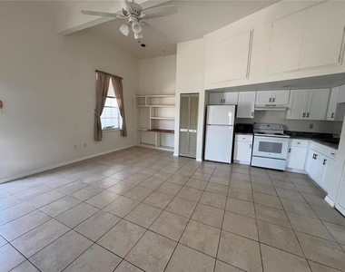 215 Goldstein Street - Photo Thumbnail 2