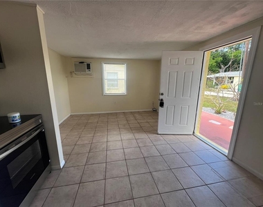 255 Pineapple Street - Photo Thumbnail 2
