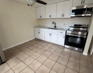 275 Pineapple Street - Photo Thumbnail 1
