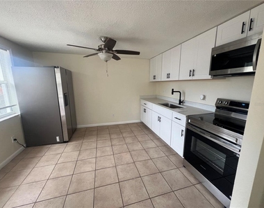 275 Pineapple Street - Photo Thumbnail 2