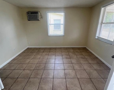 275 Pineapple Street - Photo Thumbnail 4