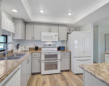 1697 Northampton Street - Photo Thumbnail 11