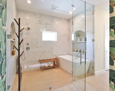 605 Concord Lane - Photo Thumbnail 14