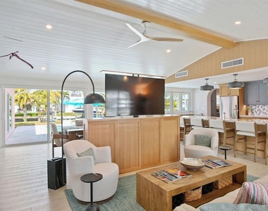 605 Concord Lane - Photo Thumbnail 5