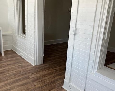218 Cattell Street - Photo Thumbnail 5