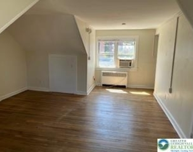 216 Cattell - Photo Thumbnail 11