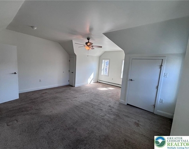 69 E Goepp Street - Photo Thumbnail 8