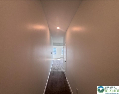 69 E Goepp Street - Photo Thumbnail 5