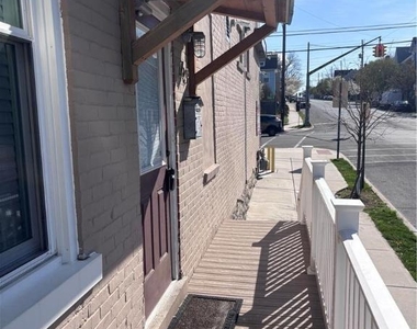 69 E Goepp Street - Photo Thumbnail 1