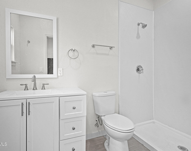 511 E Nevada Avenue - Photo Thumbnail 1