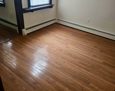 192 Dwight Street - Photo Thumbnail 5