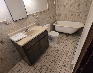 192 Dwight Street - Photo Thumbnail 6